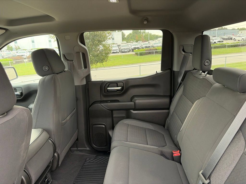 Used 2022 Chevrolet Silverado 1500 Custom Trail Boss w/ Safety Confidence Package AWD/4WD image 39