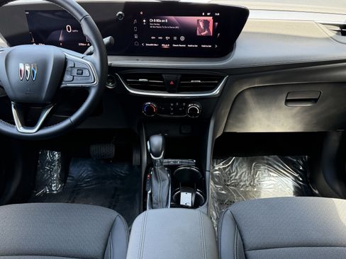 Used 2024 Buick Encore GX Preferred FWD image 47