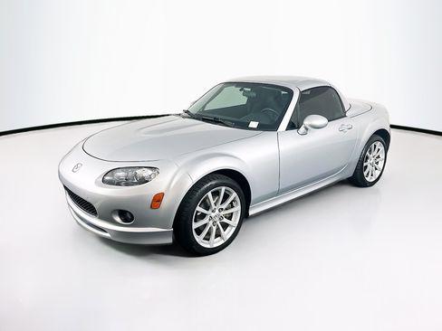 Used 2008 MAZDA MX-5 Miata Grand Touring w/ Appearance Pkg RWD image 3