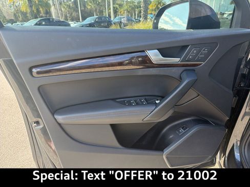 Used 2019 Audi Q5 2.0T Premium Plus w/ Premium Plus Package image 10