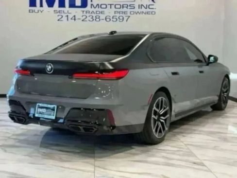 Used 2025 BMW 760i xDrive w/ Executive Package AWD/4WD image 48