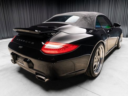 Used 2009 Porsche 911 Cabriolet image 15