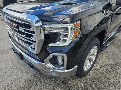Used 2021 GMC Sierra 1500 SLT w/ X31 Off-Road Package AWD/4WD image 16