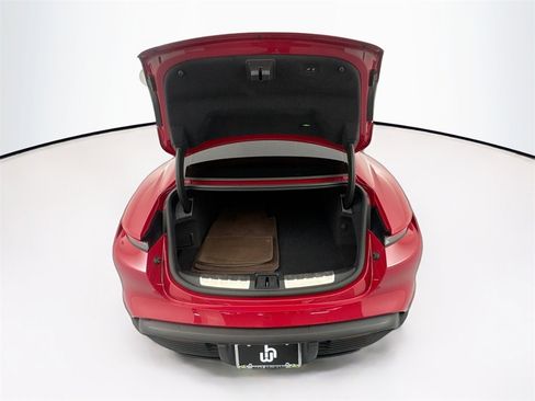 Used 2020 Porsche Taycan 4S image 22