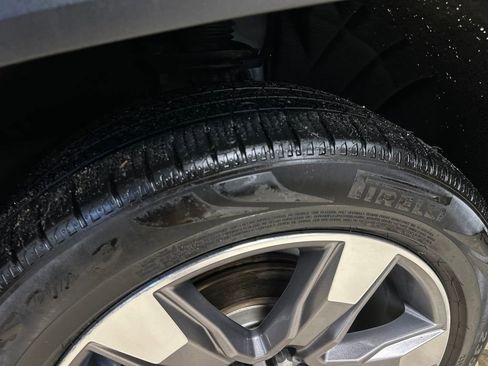 Used 2019 GMC Acadia SLT AWD/4WD image 12