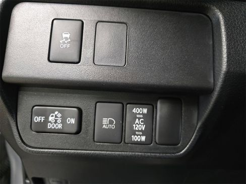 Used 2020 Toyota Tacoma TRD Off-Road image 28