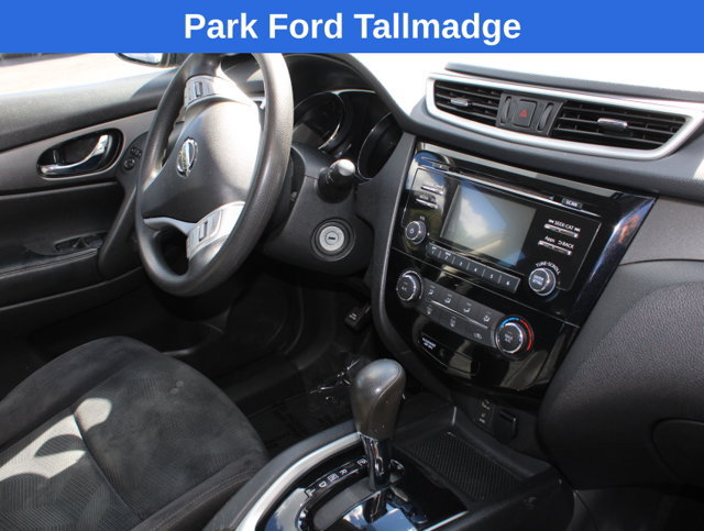 Used 2016 Nissan Rogue S AWD/4WD image 22