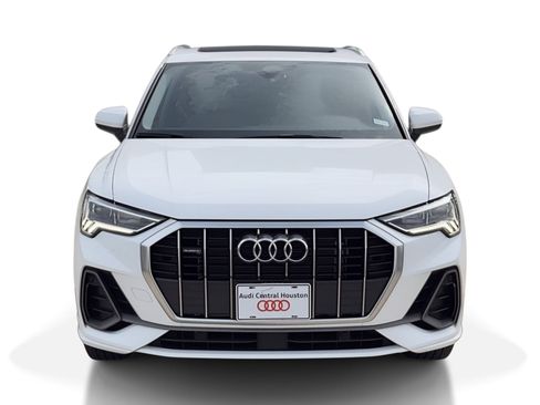 Used 2025 Audi Q3 2.0T Premium w/ Convenience Package image 6