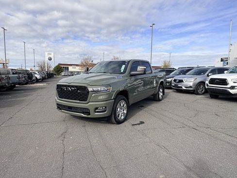 New 2026 RAM 1500 4x4 Crew Cab image 11