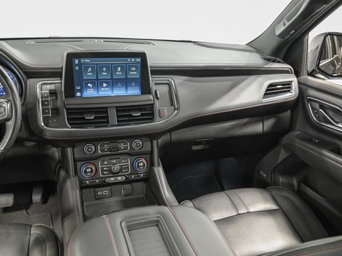 Used 2024 Chevrolet Suburban RST w/ Luxury Package AWD/4WD image 31