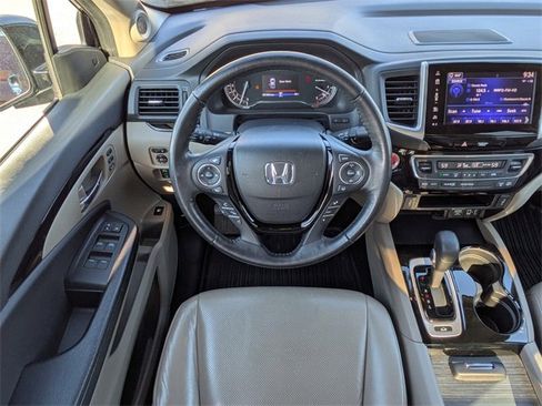 Used 2018 Honda Ridgeline RTL-E image 16