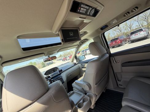 Used 2013 Honda Odyssey Touring image 12