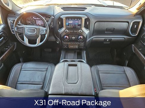 Used 2020 GMC Sierra 2500 Denali w/ Denali Ultimate Package AWD/4WD image 11