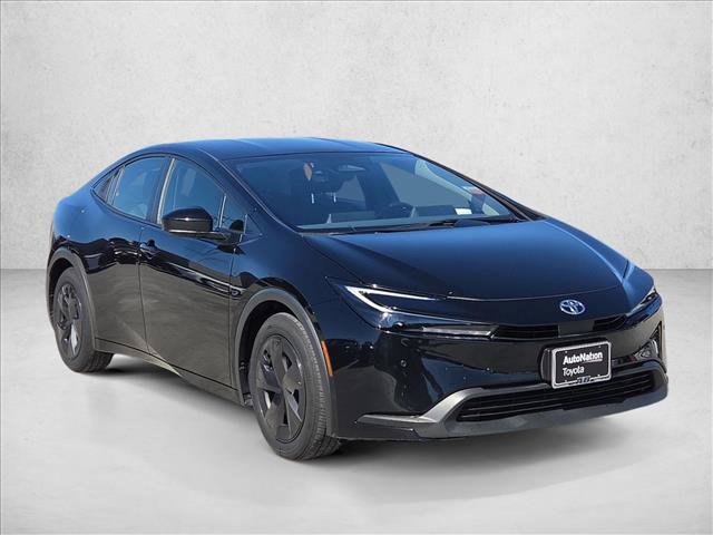 Used 2024 Toyota Prius LE FWD image 3