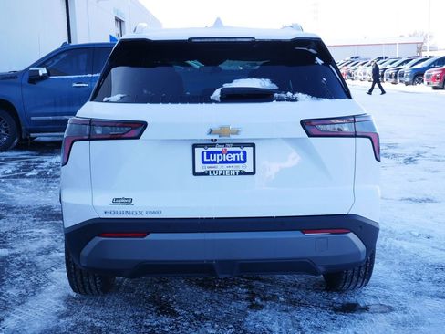 New 2026 Chevrolet Equinox LT image 4