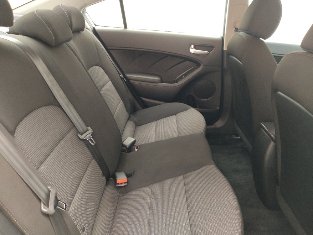 Used 2018 Kia Forte LX FWD image 19