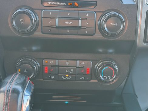 Used 2019 Ford F150 XLT w/ Equipment Group 302A Luxury image 19