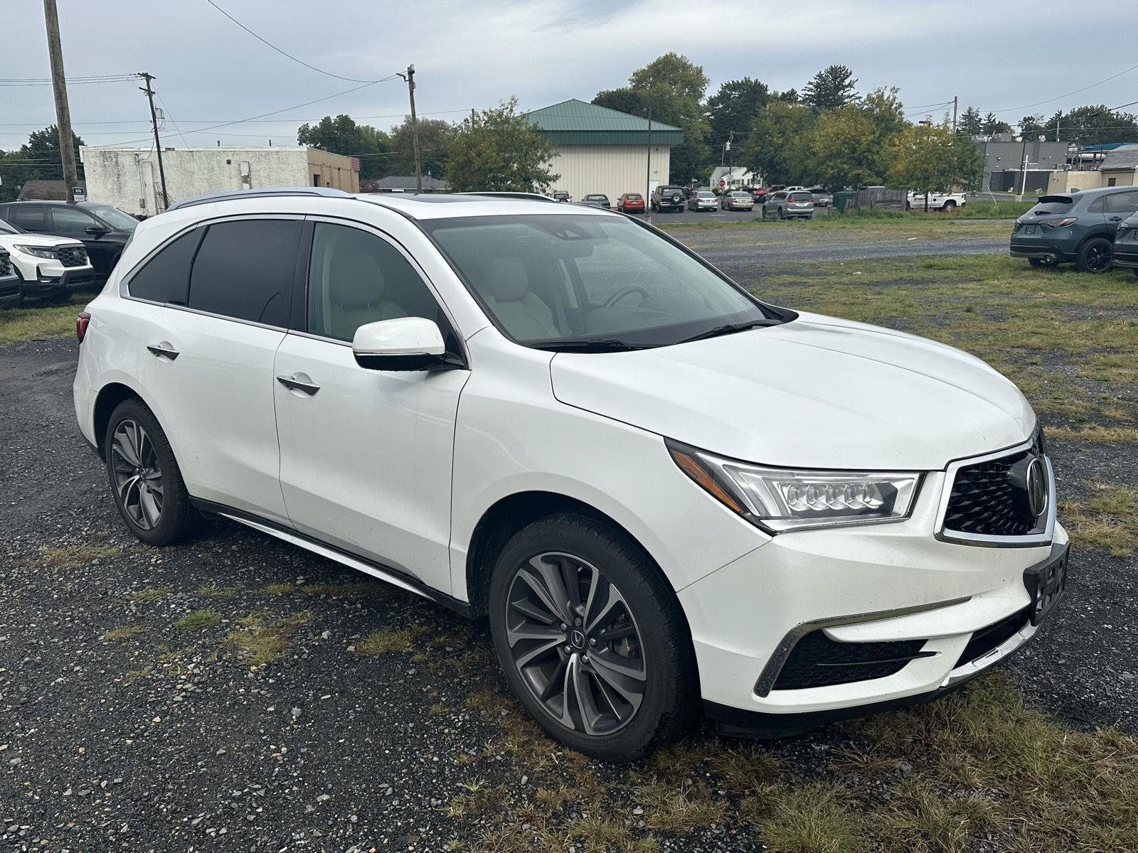 Used 2020 Acura MDX w/ Technology Package AWD/4WD image 2