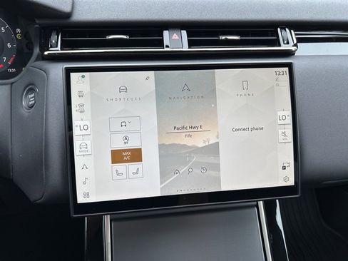 New 2026 Land Rover Range Rover Velar S image 25