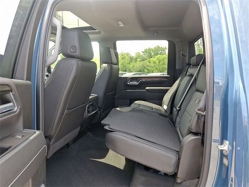 New 2025 GMC Sierra 2500 Denali w/ Denali Reserve Package image 6