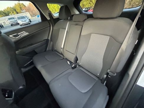 Used 2024 Kia Sportage LX image 15