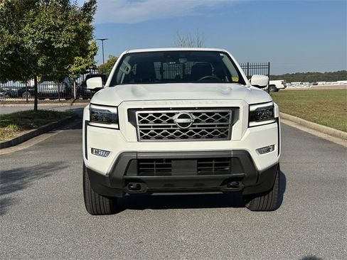 Certified 2024 Nissan Frontier SL w/ Technology Package image 2