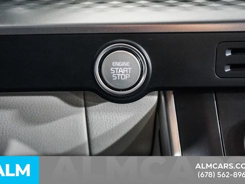 Used 2024 Kia Carnival LX FWD image 25