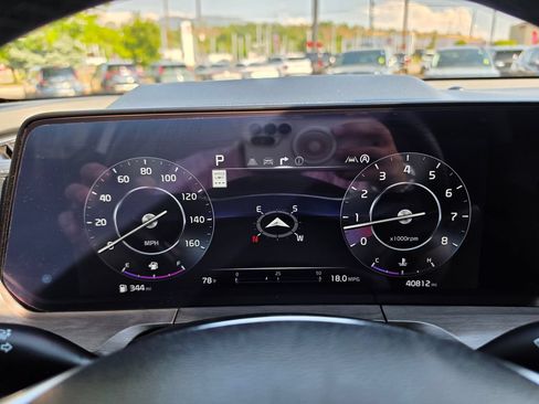 Certified 2024 Kia Telluride SX Prestige X-Line AWD/4WD image 26