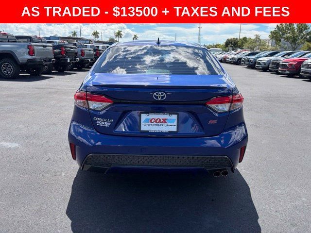 Used 2020 Toyota Corolla SE w/ SE Premium Package FWD image 5