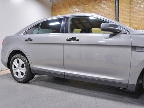 Used 2015 Ford Taurus Police Interceptor AWD image 9