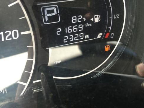 Used 2015 Nissan Versa Note SV image 13