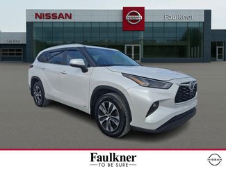 Used 2023 Toyota Highlander XLE video 1
