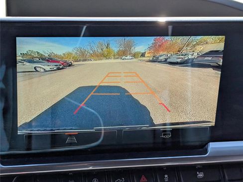 Used 2024 GMC Sierra 1500 SLT image 26