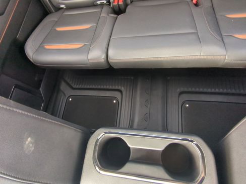 Used 2023 GMC Sierra 1500 AT4 AWD/4WD image 21