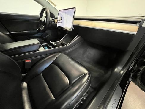 Used 2019 Tesla Model 3 Standard Range Plus RWD image 10