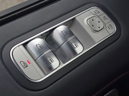 Used 2025 Mercedes-Benz G 63 AMG 4MATIC image 28