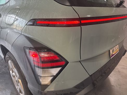 Certified 2024 Hyundai Kona SE image 12