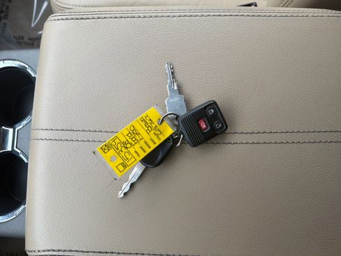 Used 2008 Ford F250 Lariat image 27