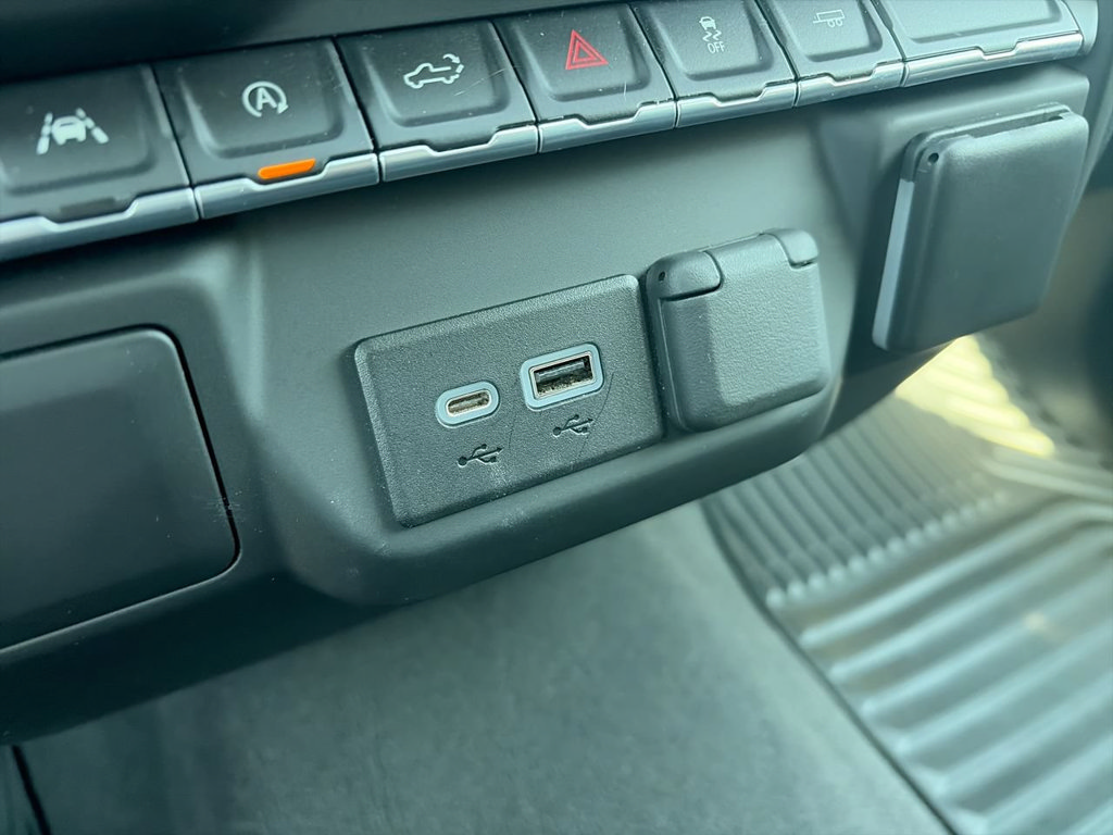Used 2022 Chevrolet Silverado 1500 Custom RWD image 19