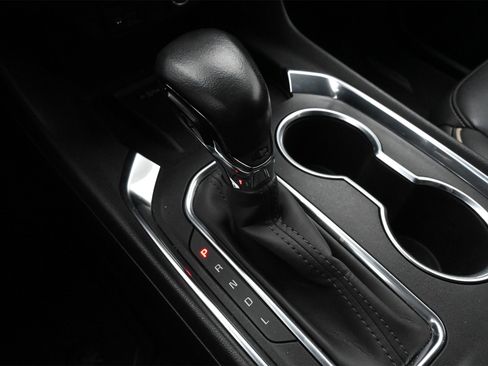 Used 2022 Chevrolet Traverse Premier w/ Redline Edition image 14