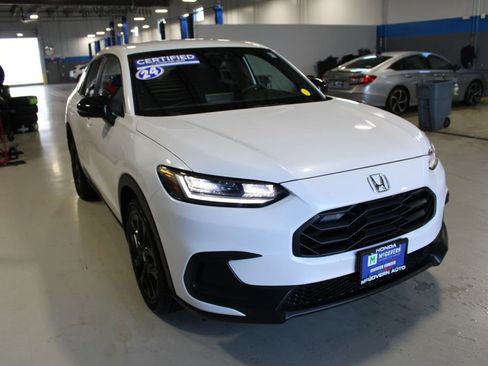 Used 2024 Honda HR-V Sport image 4