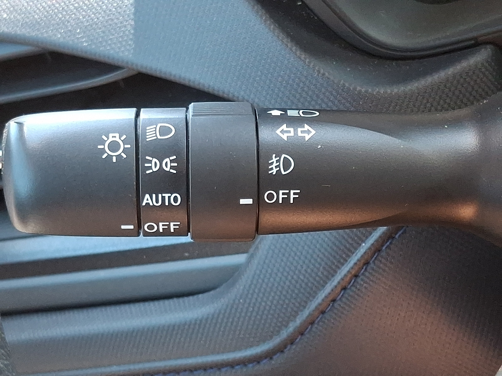 Used 2025 Subaru Forester Premium AWD/4WD image 27