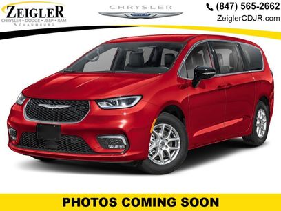 New 2026 Chrysler Pacifica Select