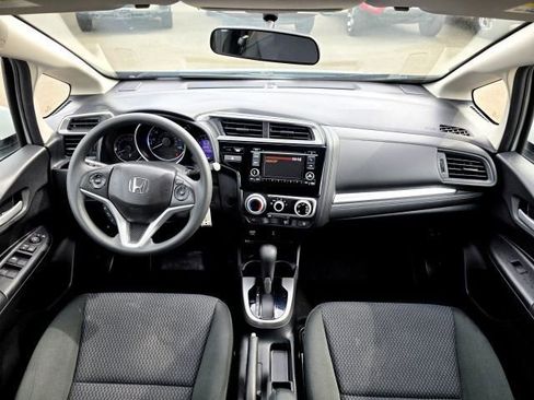 Used 2019 Honda Fit LX image 9