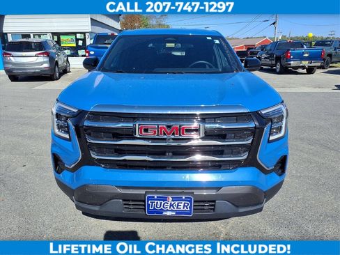 Used 2025 GMC Terrain Elevation image 2