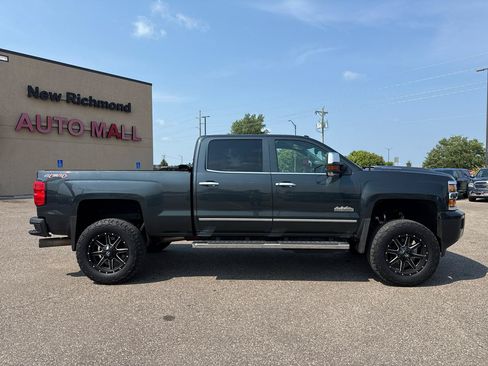 Used 2017 Chevrolet Silverado 2500 High Country w/ Duramax Plus Package AWD/4WD image 5