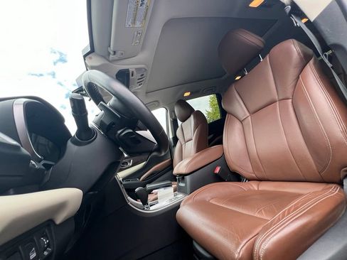 Used 2019 Subaru Ascent Touring w/ Popular Package #2 AWD/4WD image 15