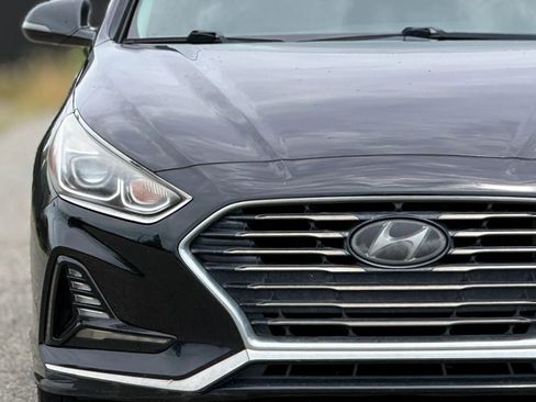 Used 2018 Hyundai Sonata Limited w/ Limited Ultimate Package 03 FWD image 11