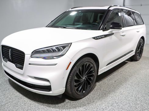 Used 2023 Lincoln Aviator Reserve w/ Jet Package RWD image 36