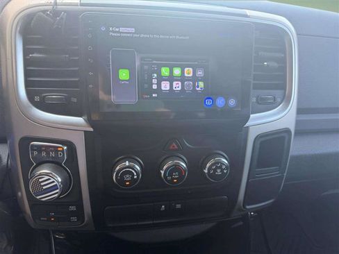 Used 2017 RAM 1500 Classic SLT AWD/4WD image 40